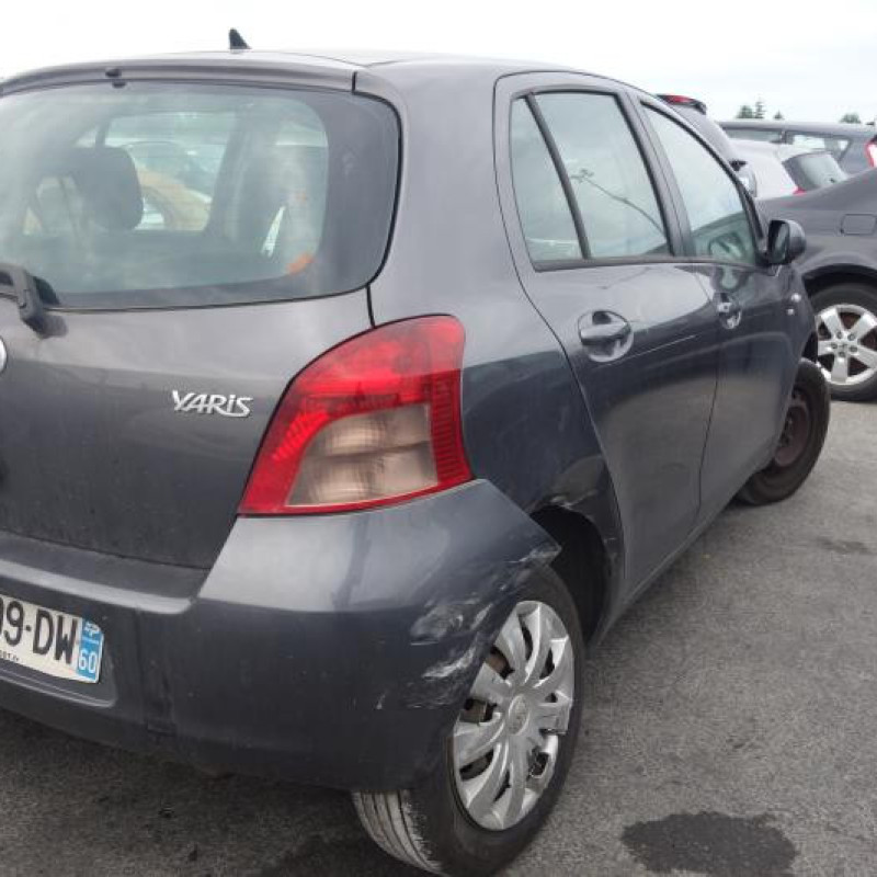 Trappe d'essence TOYOTA YARIS 2 Photo n°5