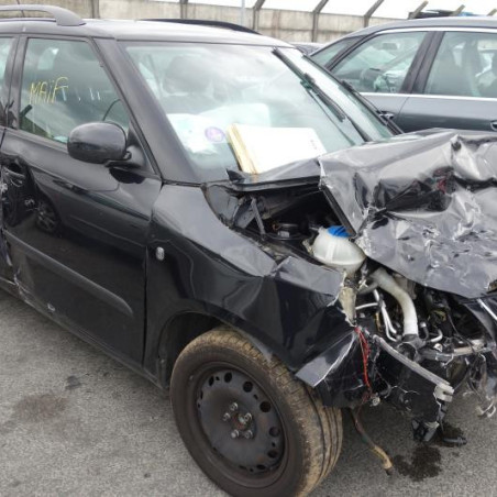 Vitre avant gauche SKODA FABIA 2