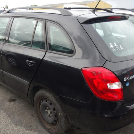 Vitre avant gauche SKODA FABIA 2