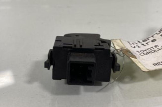 Interrupteur de leve vitre avant droit TOYOTA COROLLA 10