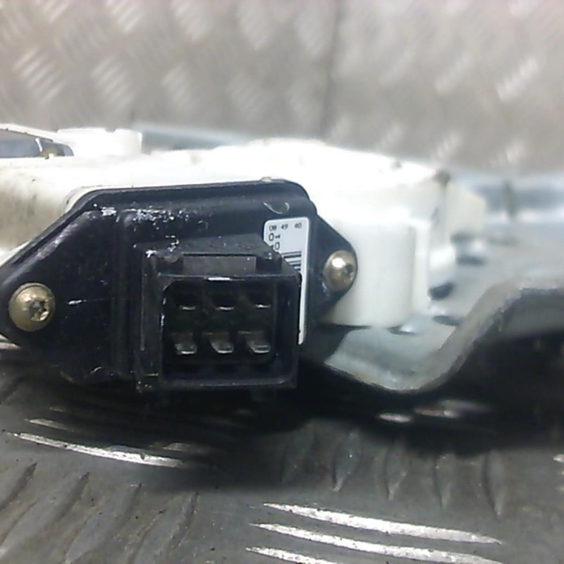 Leve vitre electrique avant droit TOYOTA COROLLA 10 Photo n°2