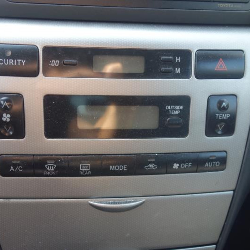 Moteur essuie glace arriere TOYOTA COROLLA 10 Photo n°9
