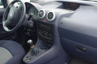 Attache ceinture avant droit PEUGEOT 1007
