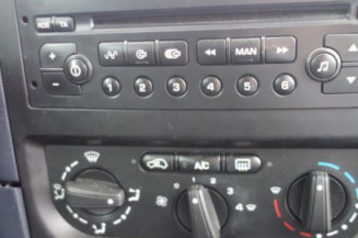 Attache ceinture avant droit PEUGEOT 1007