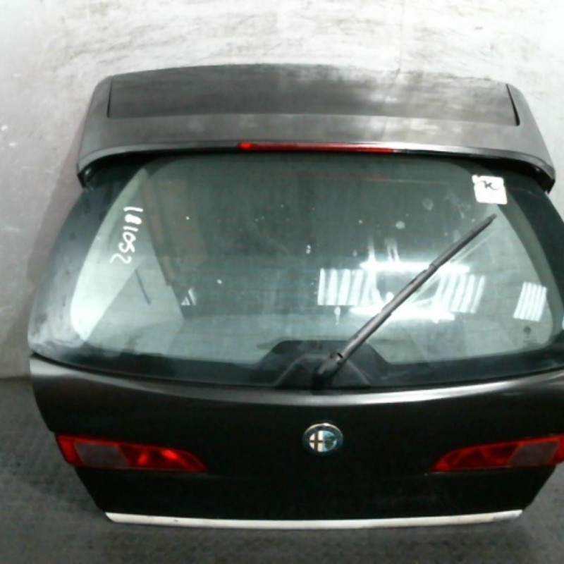 Malle/Hayon arriere ALFA ROMEO 156 Photo n°1