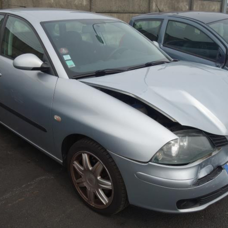 Pretensionneur de ceinture avant gauche SEAT IBIZA 3 Photo n°5