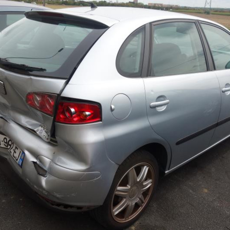 Pretensionneur de ceinture avant gauche SEAT IBIZA 3 Photo n°6