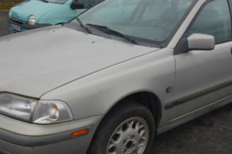 Retroviseur droit VOLVO S 40 1