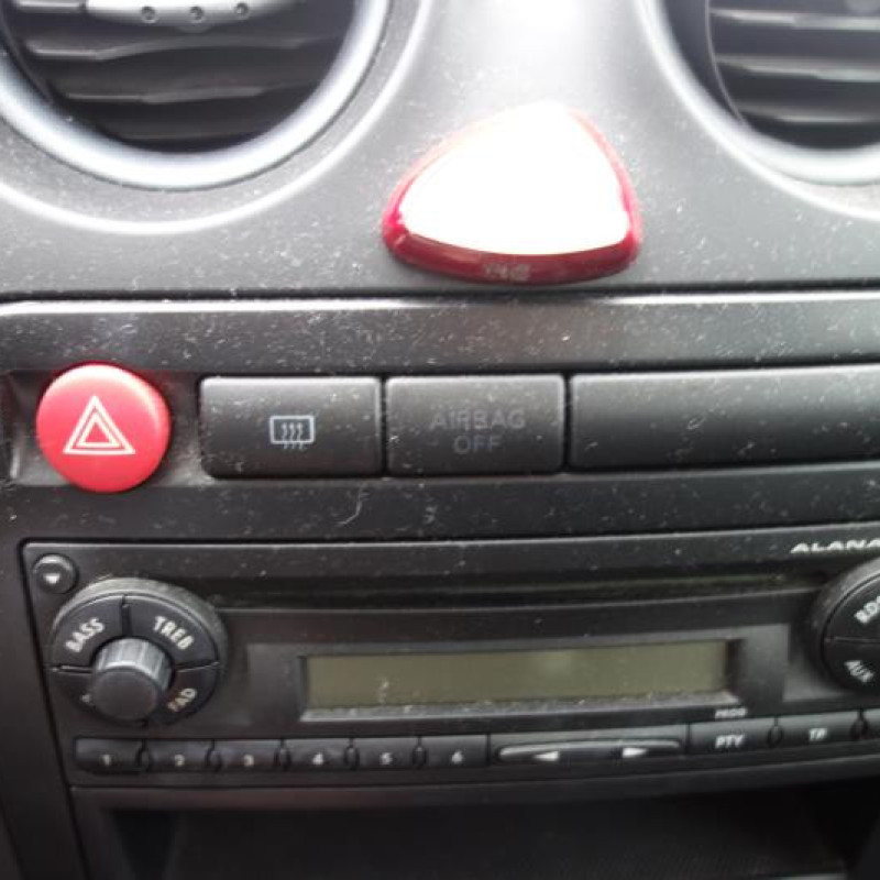 Malle/Hayon arriere SEAT IBIZA 3 Photo n°9