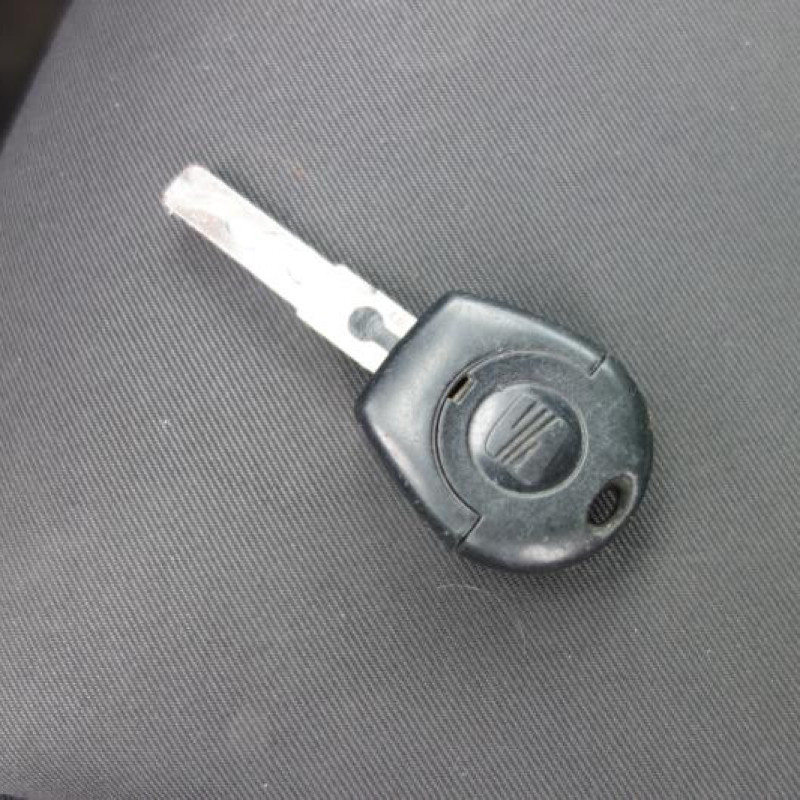 Malle/Hayon arriere SEAT IBIZA 3 Photo n°11