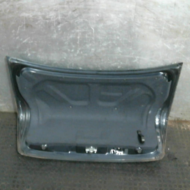 Malle/Hayon arriere OPEL VECTRA B Photo n°3