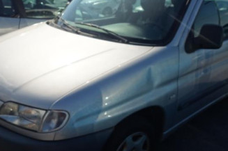 Pare choc avant CITROEN BERLINGO 1