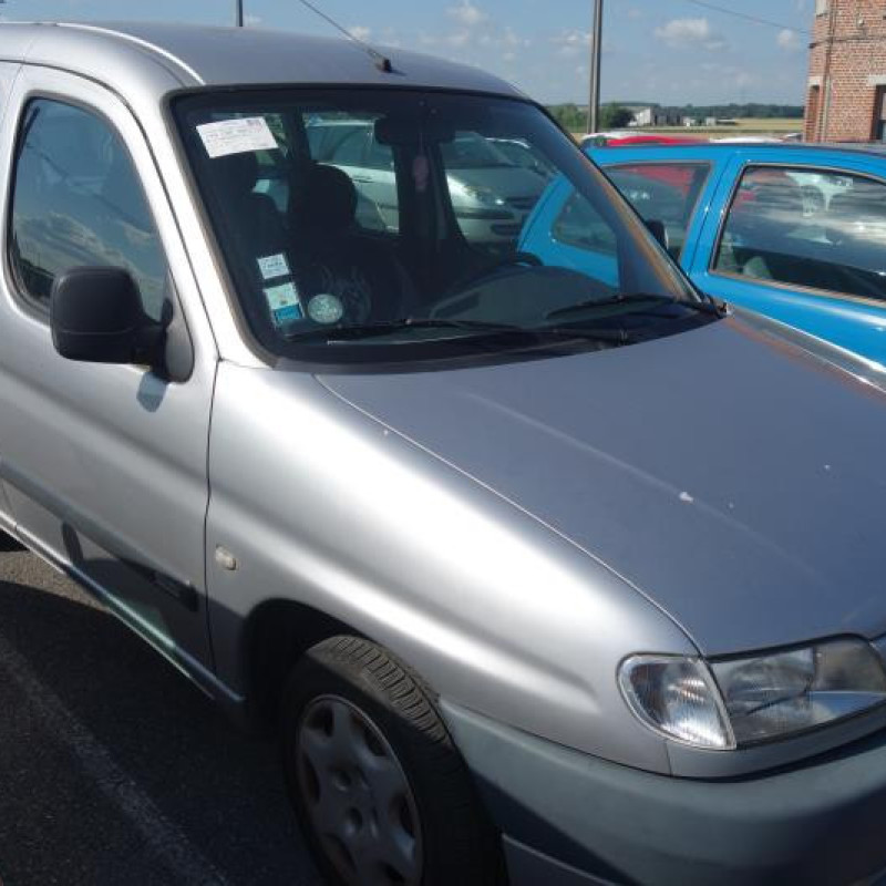 Pare choc avant CITROEN BERLINGO 1 Photo n°6