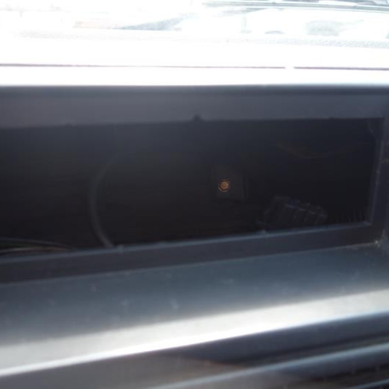 Serrure avant droit CITROEN AX Photo n°9