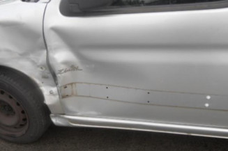 Bouton de warning PEUGEOT PARTNER 1
