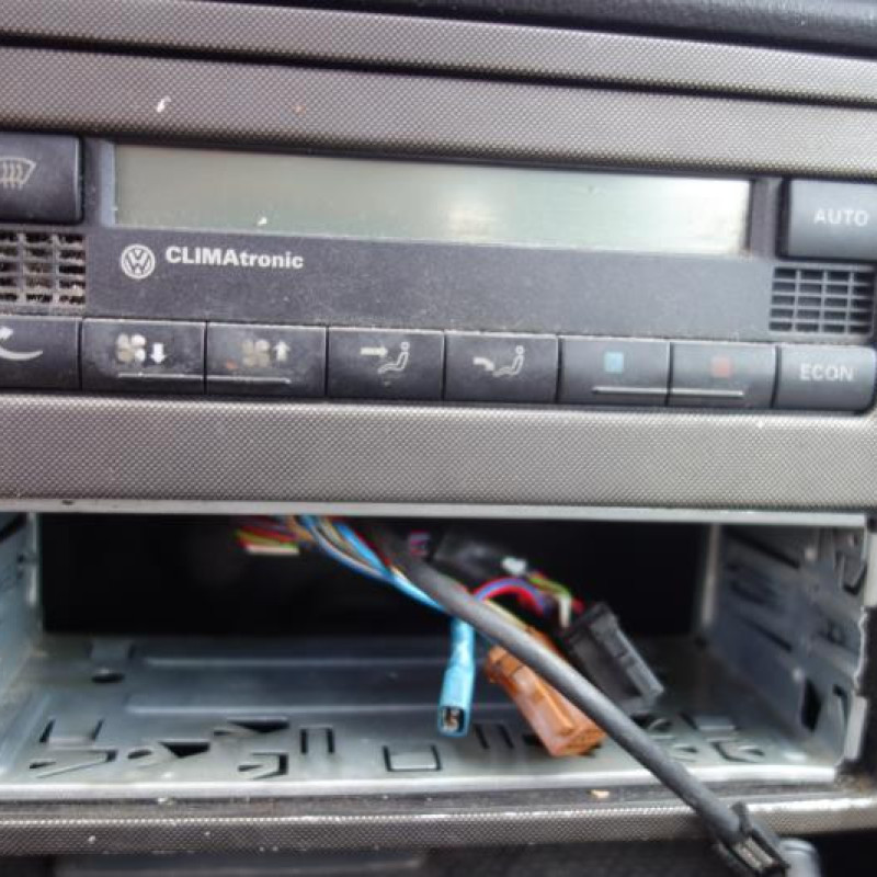 Renfort pare choc arriere (traverse) VOLKSWAGEN PASSAT 4 Photo n°7