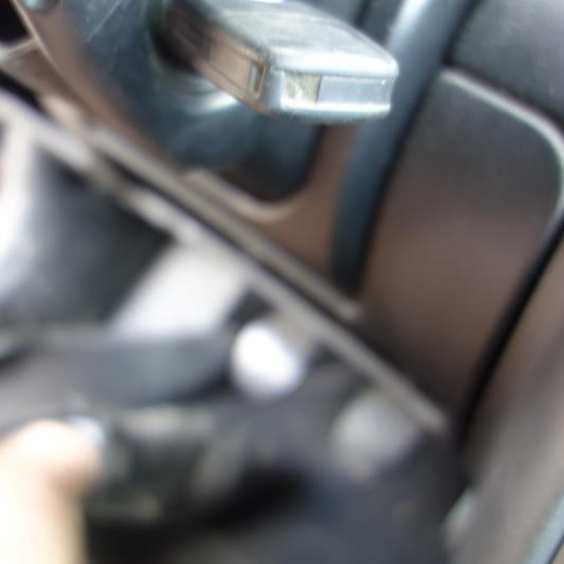 Renfort pare choc arriere (traverse) VOLKSWAGEN PASSAT 4 Photo n°9