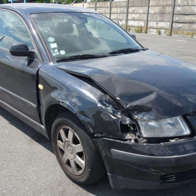 Bloc ABS (freins anti-blocage) VOLKSWAGEN PASSAT 4 Photo n°3