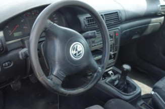 Bloc ABS (freins anti-blocage) VOLKSWAGEN PASSAT 4