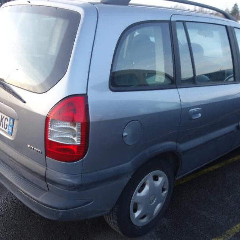 Aile avant gauche OPEL ZAFIRA A Photo n°3