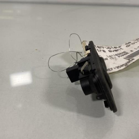 Interrupteur de leve vitre avant droit OPEL CORSA C