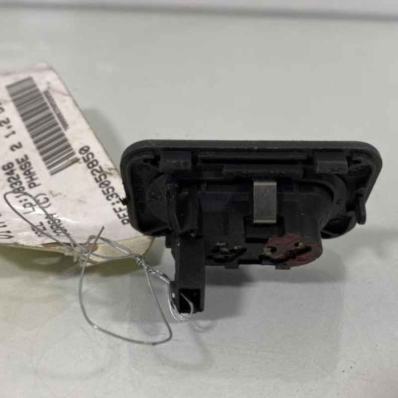 Interrupteur de leve vitre avant droit OPEL CORSA C Photo n°3
