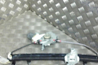 Leve vitre electrique avant droit NISSAN MICRA 3