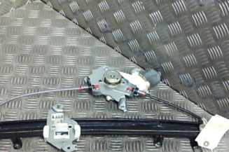 Leve vitre electrique avant gauche NISSAN MICRA 3 Photo n°1