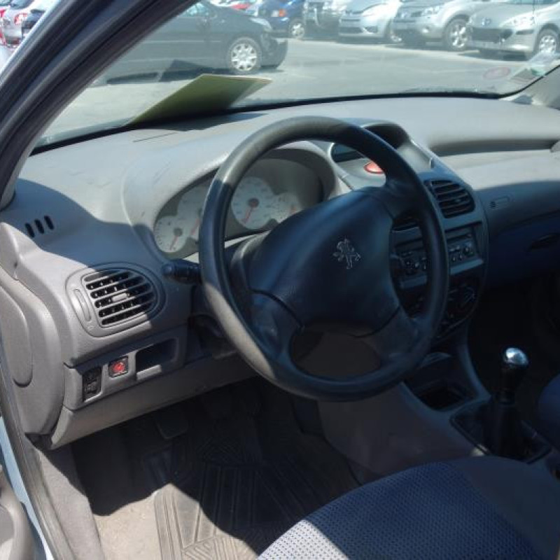 Ceinture arriere droit PEUGEOT 206 Photo n°8
