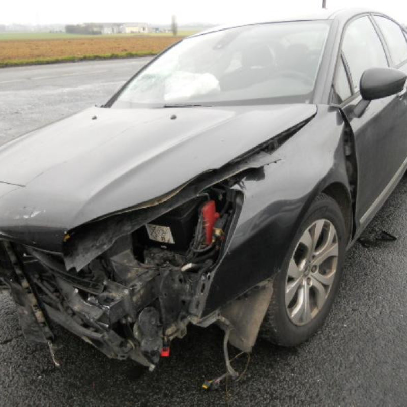 Attache ceinture arriere gauche CITROEN C5 2 Photo n°4