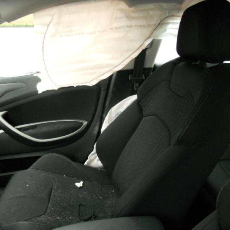 Attache ceinture arriere gauche CITROEN C5 2 Photo n°10