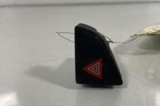Bouton de warning CITROEN C5 2 Photo n°1