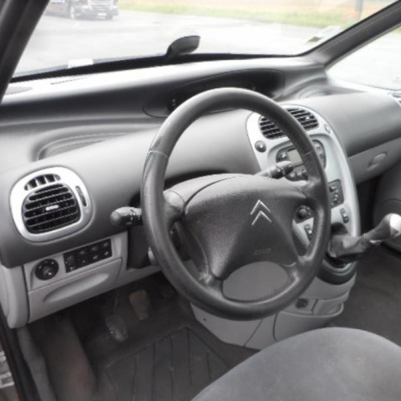 Pretensionneur de ceinture avant droit CITROEN XSARA PICASSO Photo n°8
