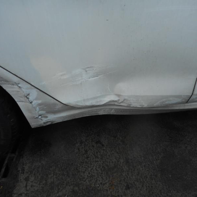 Pivot de moyeu avant droit PEUGEOT 208 1 Photo n°3