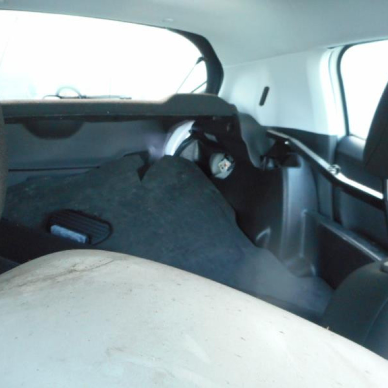 Pivot de moyeu avant droit PEUGEOT 208 1 Photo n°7