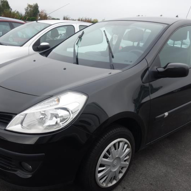 Pretensionneur de ceinture avant droit RENAULT CLIO 3 Photo n°4