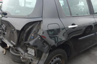 Pretensionneur de ceinture avant droit RENAULT CLIO 3