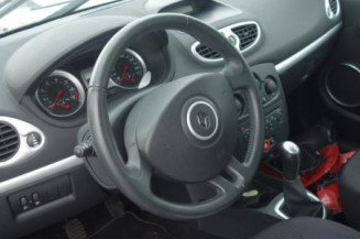 Pretensionneur de ceinture avant droit RENAULT CLIO 3