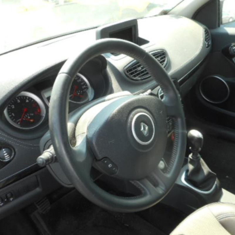 Ceinture arriere droit RENAULT CLIO 3 Photo n°8
