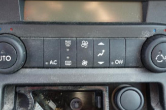 Attache ceinture arriere droit RENAULT VEL SATIS