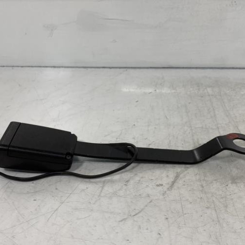 Attache ceinture avant gauche RENAULT CLIO 4 Photo n°2