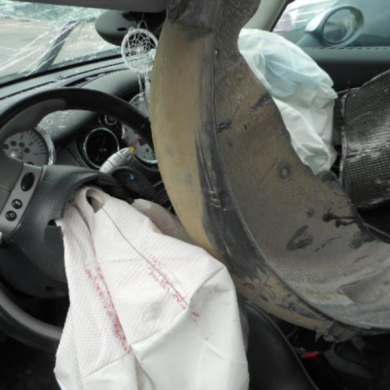 Renfort pare choc arriere (traverse) MINI MINI 1 R50/R53 Photo n°9