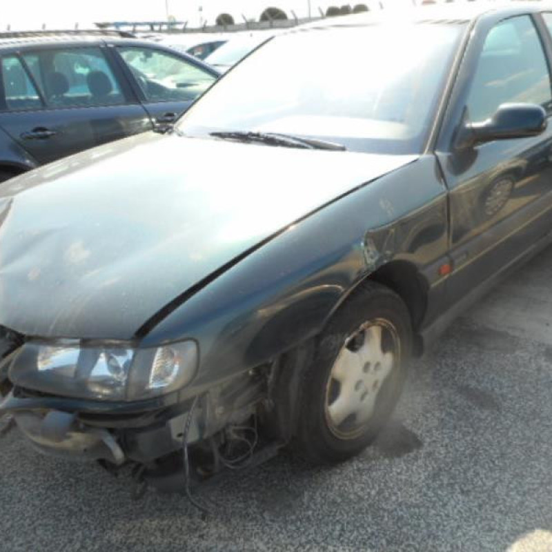Ceinture arriere gauche RENAULT SAFRANE Photo n°4
