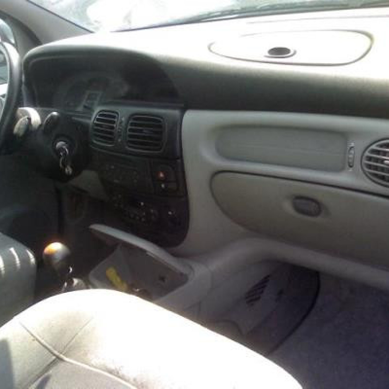 Crosse arriere droit RENAULT SCENIC 1 Photo n°6