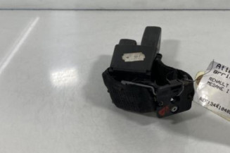 Attache ceinture arriere gauche RENAULT MEGANE 1