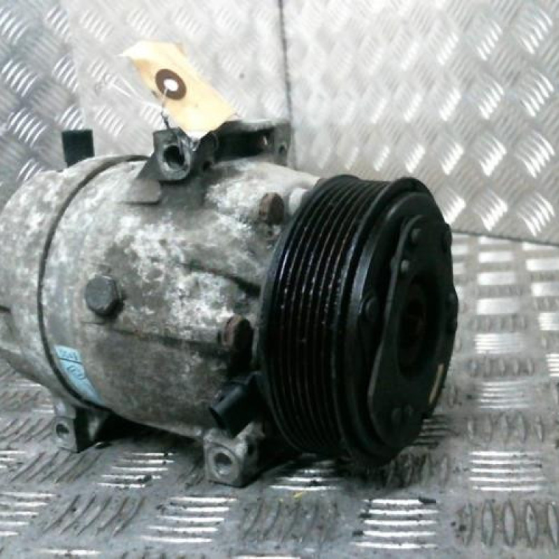Compresseur clim RENAULT LAGUNA 2 Photo n°1