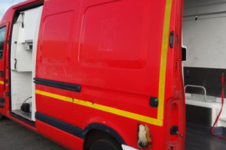 Crosse arriere droit RENAULT MASTER 2