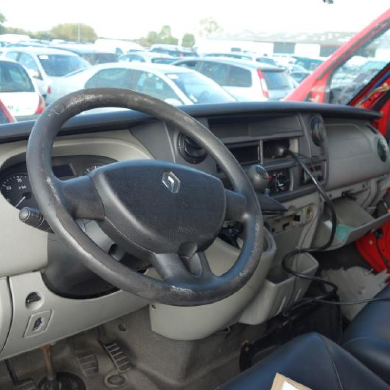 Crosse arriere droit RENAULT MASTER 2 Photo n°7