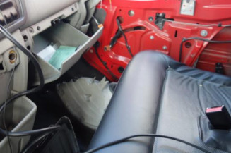 Crosse arriere droit RENAULT MASTER 2