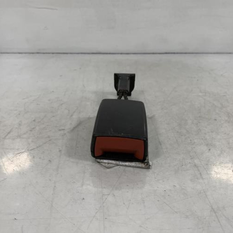 Attache ceinture arriere droit OPEL ASTRA H Photo n°1